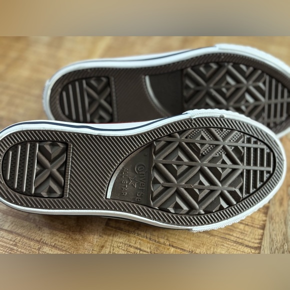 Brand new Silver Sparkly converse - Picture 3 of 3